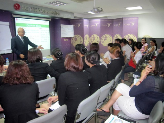 LG VINA cùng chung vai sát cánh (04-10-2012)